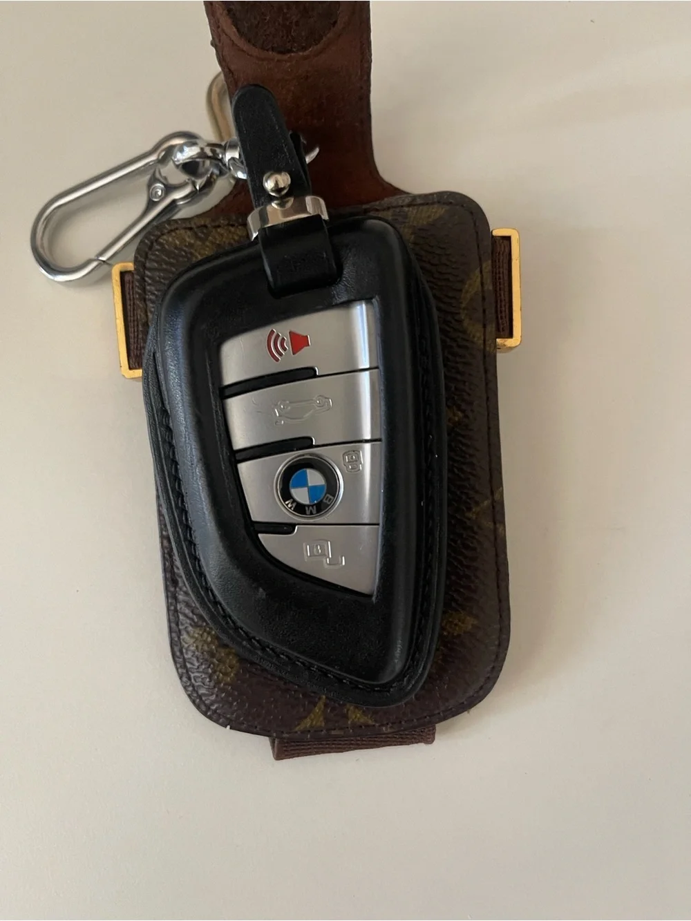 Louis Vuitton Etui (key fob or other accessory)